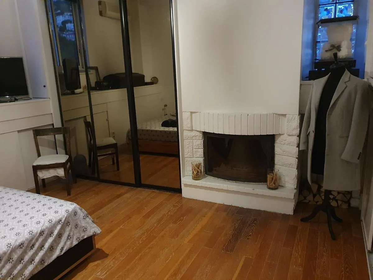 Loft De Type Industriel Et Spacieux Nice