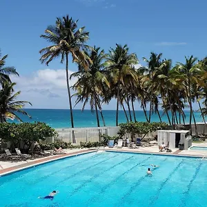 https://city-view-large-studio-for-2-pool-beach-parking.comcaribbean.com